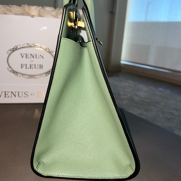 SALVATORE FERRAGAMO STUDIO TOP HANDLE BAG IN GREEN EXCELLENT CONDITION - Picture 4 of 7